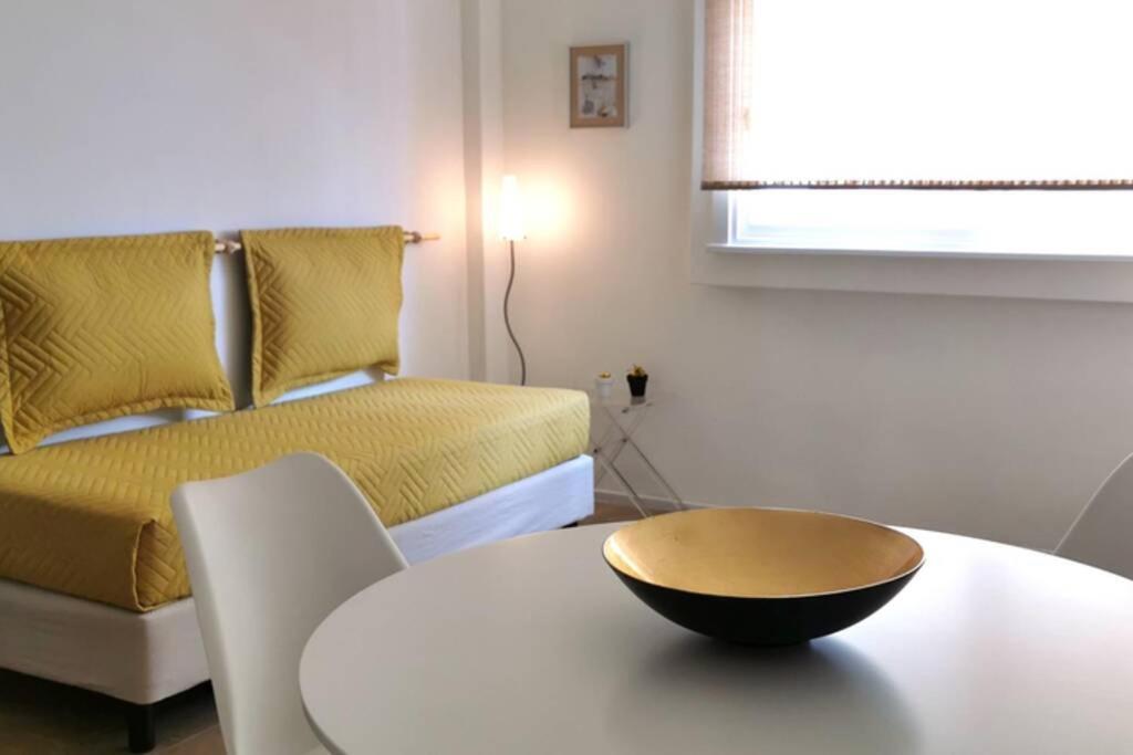 Luminoso 2 Ambientes En Almagro Av Corrientes 3 Personas Appartement Buenos Aires Buitenkant foto